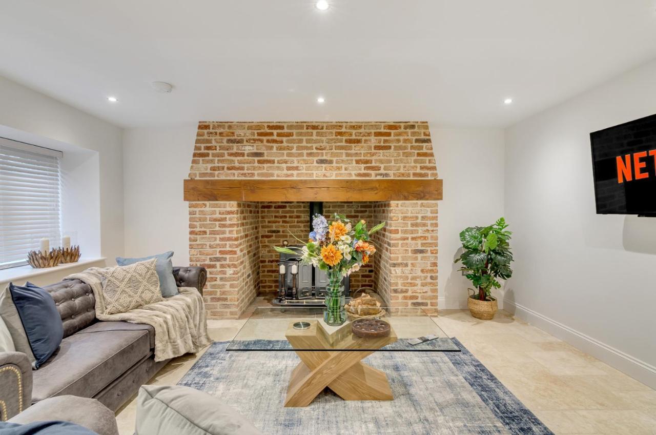 Spacious 6-Bed Home, Near The Norfolk Broads Clippesby Exteriér fotografie