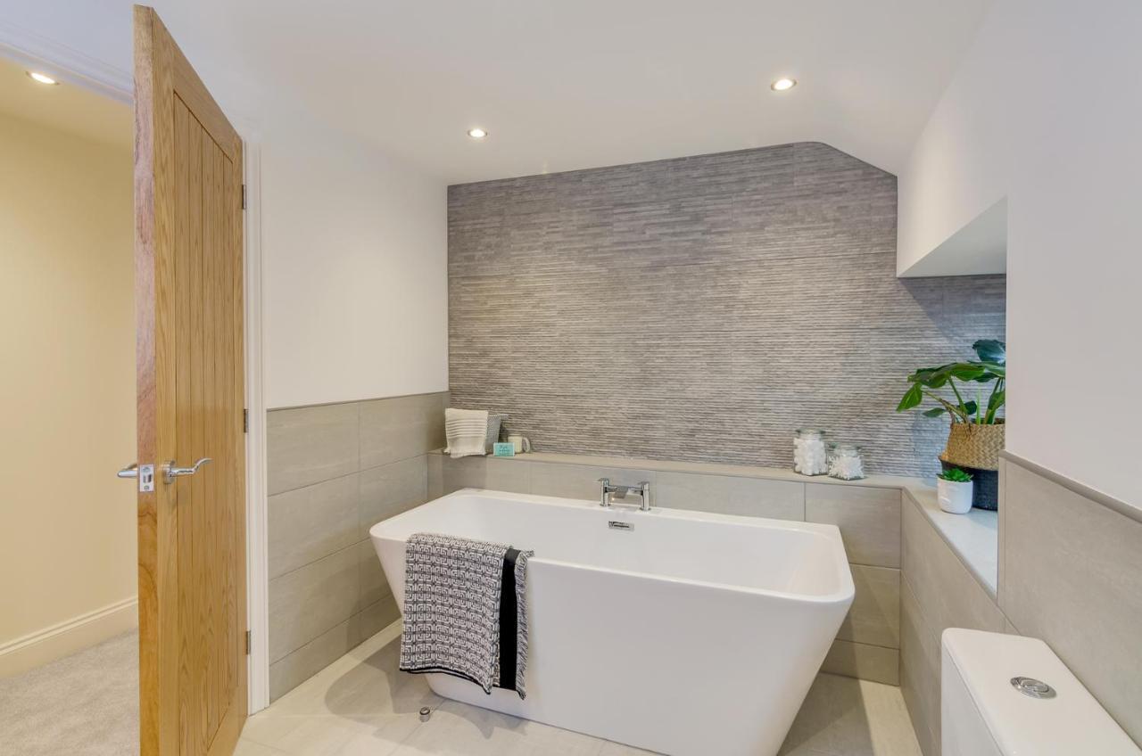 Spacious 6-Bed Home, Near The Norfolk Broads Clippesby Exteriér fotografie
